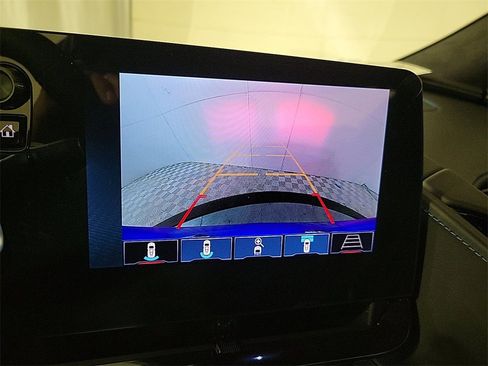 Used 2025 Chevrolet Corvette Stingray Premium Cpe w/ Z51 Performance Package image 18