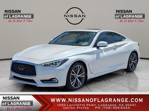 Used 2022 INFINITI Q60 3.0t Luxe w/ Essential Package RWD image 1