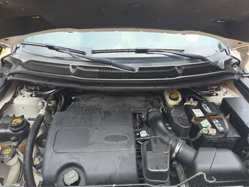 Used 2017 Ford Explorer XLT FWD image 29