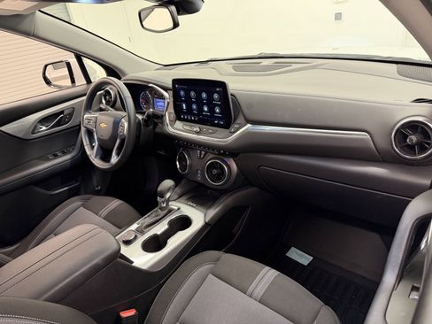 Used 2023 Chevrolet Blazer LT w/ Convenience Package image 40