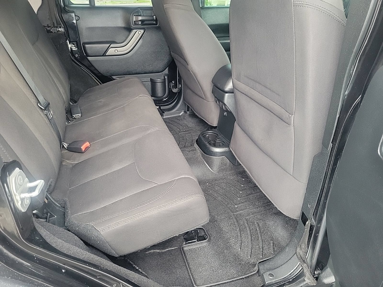 Used 2018 Jeep Wrangler Unlimited Sport S AWD/4WD image 17