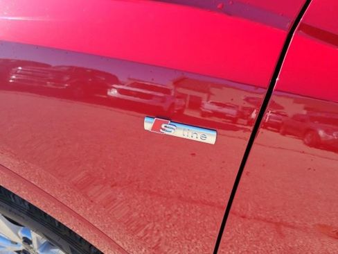 Used 2024 Audi Q3 2.0T Premium image 23