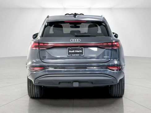 Used 2025 Audi Q6 e-tron Premium Plus AWD/4WD image 4