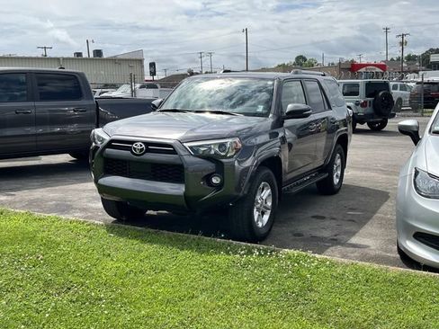 Used 2021 Toyota 4Runner SR5 Premium AWD/4WD image 6