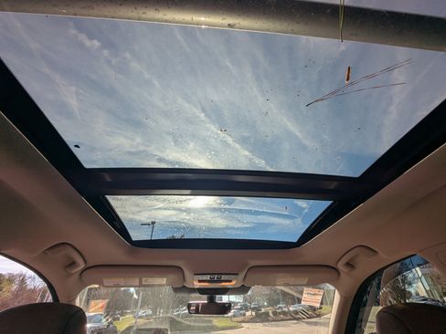 Used 2023 Nissan Pathfinder Platinum w/ Cargo Package image 13