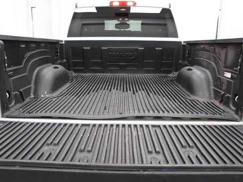 Used 2022 RAM 2500 Big Horn AWD/4WD image 20