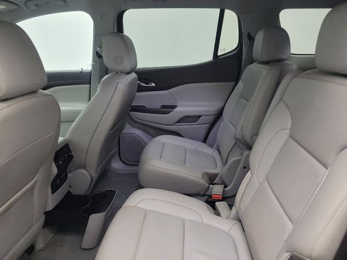 Used 2021 GMC Acadia SLT FWD image 18