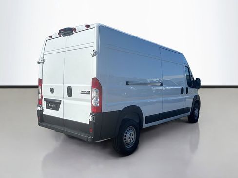 Used 2025 RAM ProMaster 3500 w/ Convenience Group FWD image 3