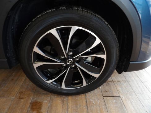 Certified 2023 MAZDA CX-5 AWD 2.5 S w/ Premium Package image 4