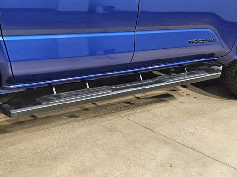 Certified 2025 Toyota Tacoma TRD Off-Road w/ TRD Off Road Upgrade Package image 36