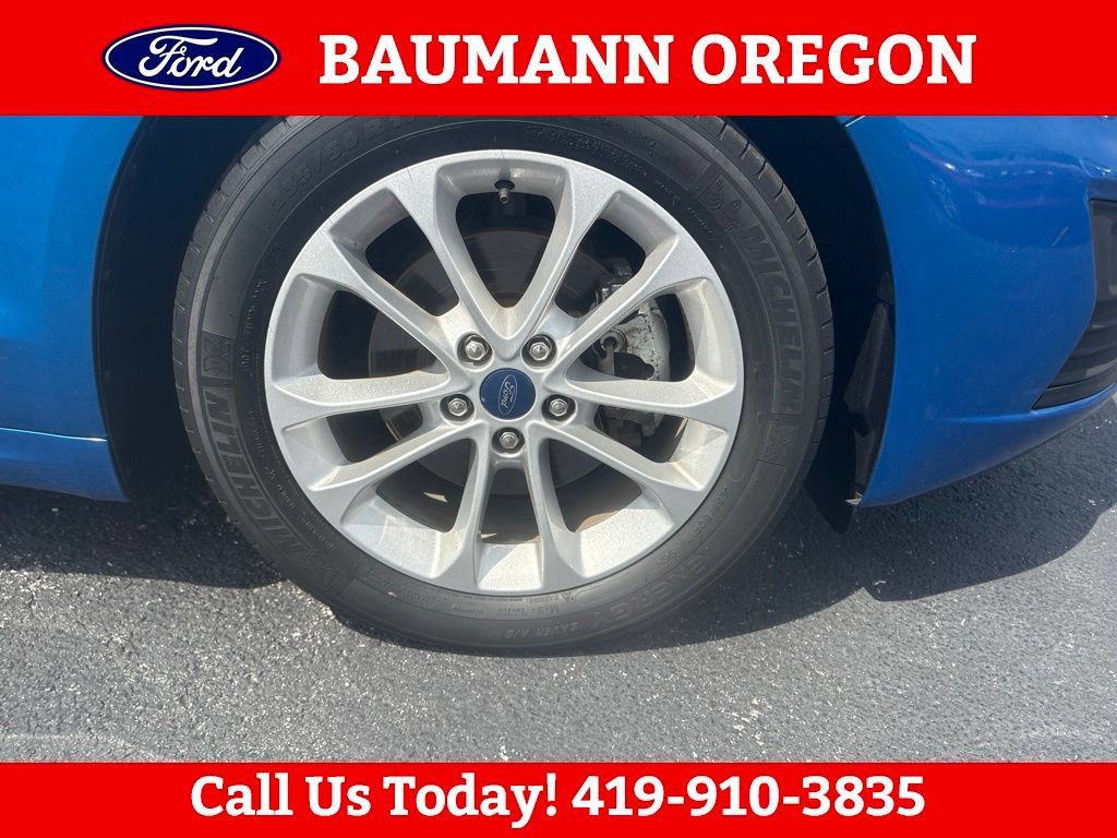 Used 2020 Ford Fusion SE FWD image 9