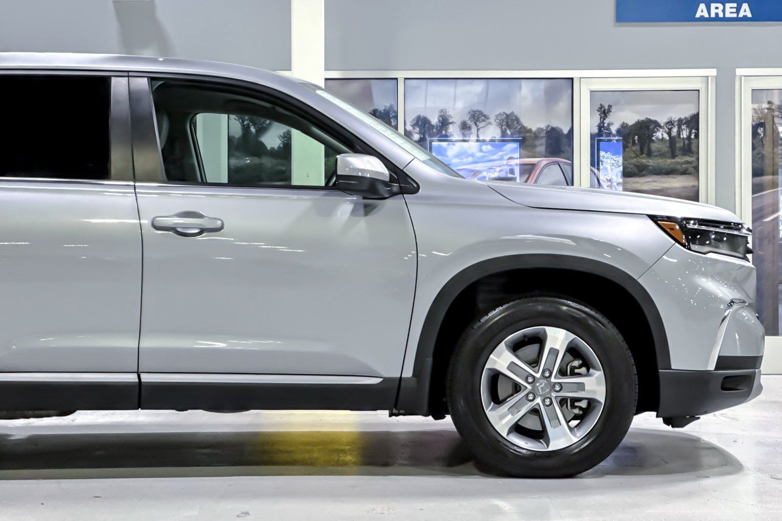 Used 2025 Honda Pilot EX-L image 34