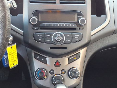 Used 2012 Chevrolet Sonic LT image 6