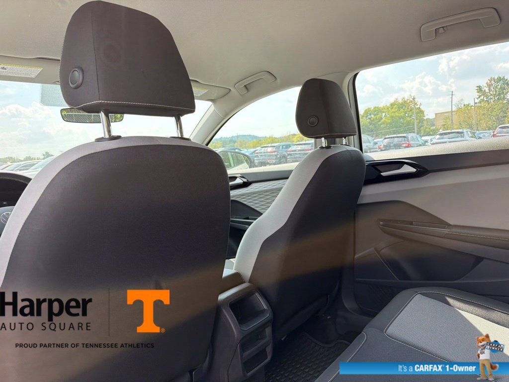 Used 2024 Volkswagen Taos S FWD image 11