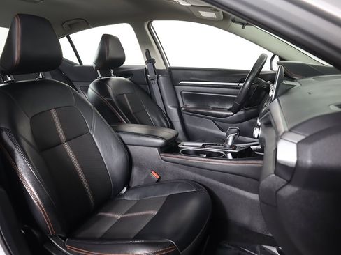 Used 2024 Nissan Altima 2.5 SR image 26