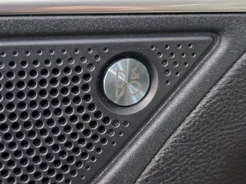 Used 2022 Ford Edge Titanium image 6