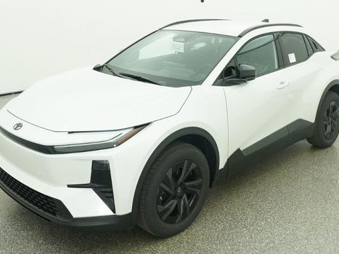 New 2026 Toyota C-HR AWD/4WD image 1