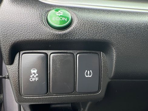 Used 2015 Honda CR-V LX image 25