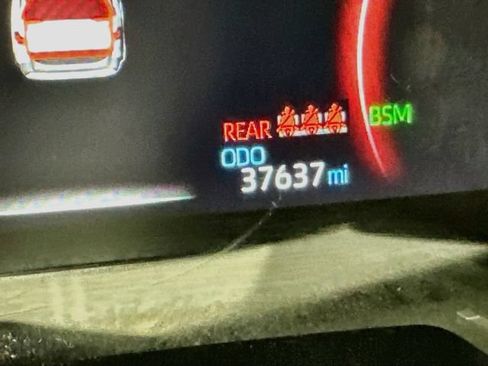 Used 2025 Toyota RAV4 XLE AWD/4WD image 15