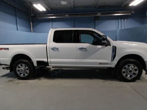 Used 2024 Ford F250 Lariat w/ Lariat Ultimate Package image 33