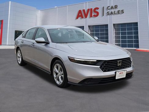Used 2025 Honda Accord LX image 3