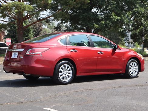 Used 2014 Nissan Altima 2.5 S FWD image 5