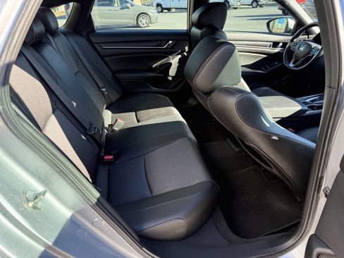 Used 2020 Honda Accord Sport image 21