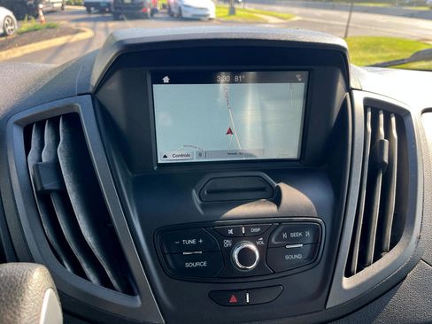 Used 2017 Ford Transit 350 XL image 39