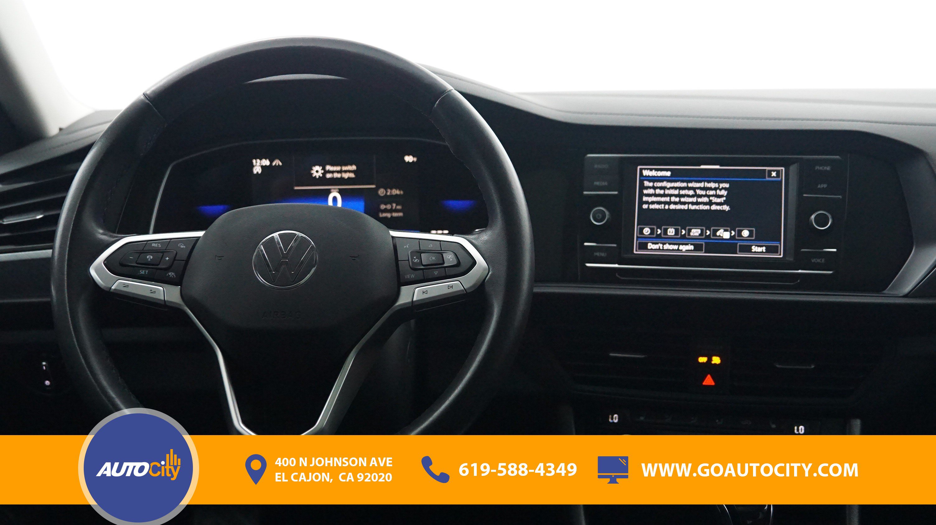 Used 2024 Volkswagen Jetta SE FWD image 5
