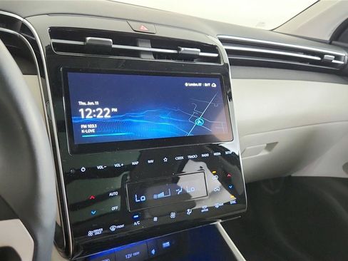 Used 2024 Hyundai Tucson Limited AWD/4WD image 27
