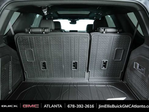 Used 2023 Chevrolet Tahoe High Country w/ Premium Package 2 AWD/4WD image 33