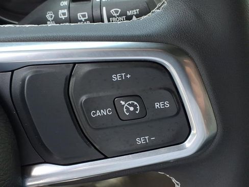 Used 2023 Jeep Wrangler Unlimited Sahara w/ Cold Weather Group AWD/4WD image 22