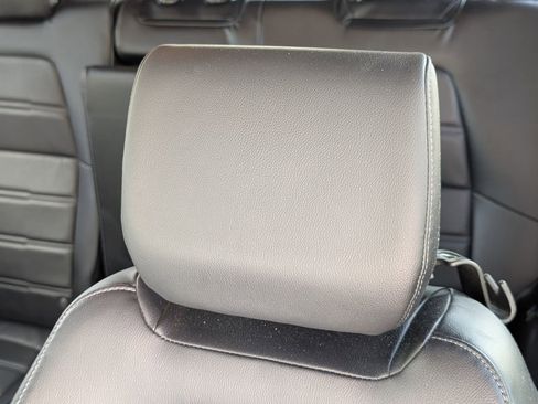 Used 2018 Honda CR-V Touring image 16