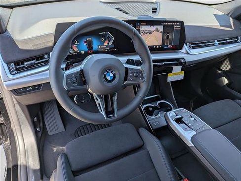 New 2026 BMW X2 xDrive28i AWD/4WD image 3