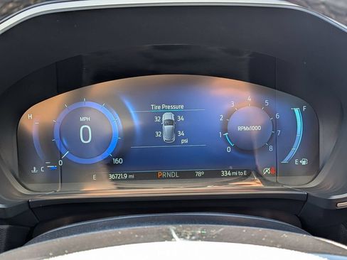 Used 2022 Ford Escape SEL w/ Technology Package FWD image 11