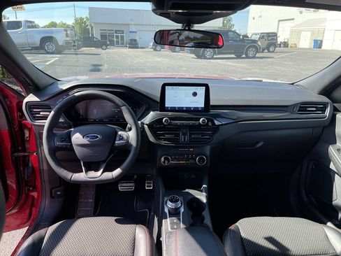 Used 2023 Ford Escape ST-Line AWD/4WD image 19