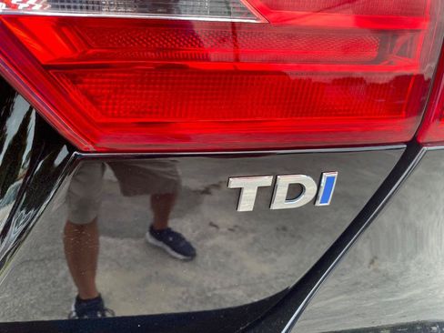 Used 2013 Volkswagen Jetta TDI FWD image 36