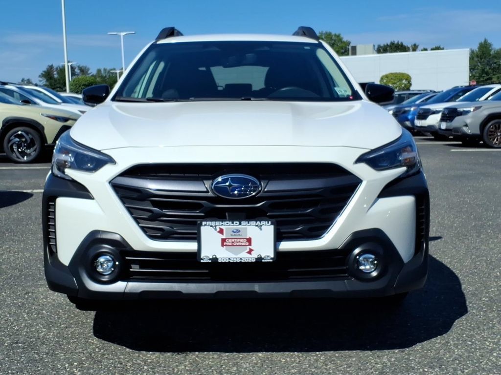 Certified 2025 Subaru Outback Premium AWD/4WD image 2