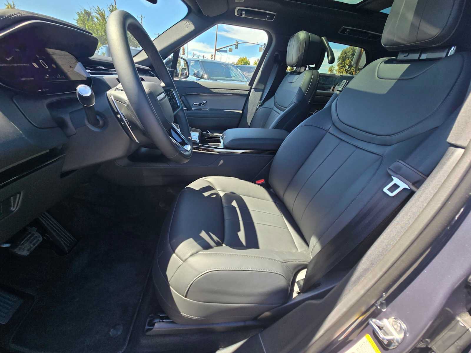 New 2026 Land Rover Range Rover Sport SE AWD/4WD image 23