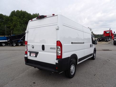 Used 2025 RAM ProMaster 3500 w/ Convenience Group FWD image 7