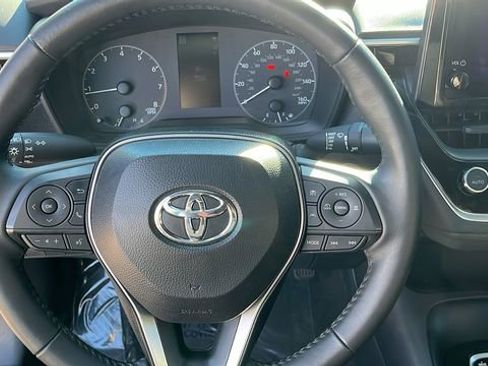 Used 2025 Toyota Corolla SE image 7