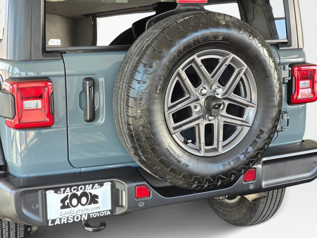 Used 2024 Jeep Wrangler Sport AWD/4WD image 13