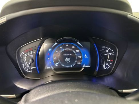 Used 2019 Hyundai Santa Fe AWD image 17