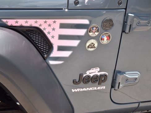 Used 2024 Jeep Wrangler Sport AWD/4WD image 41