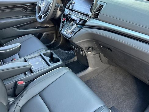 New 2026 Honda Odyssey Touring image 26