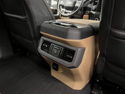 Used 2025 Ford F350 Lariat w/ Lariat Ultimate Package image 59