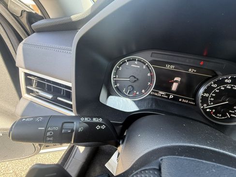Used 2025 Mitsubishi Outlander SE AWD/4WD image 24