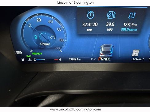 Used 2025 Ford Escape Platinum w/ Class II Trailer Tow Package image 38