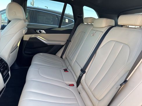 Used 2022 BMW X5 sDrive40i w/ Parking Assistance Package image 6