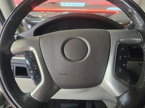 Used 2012 Cadillac Escalade Platinum image 27